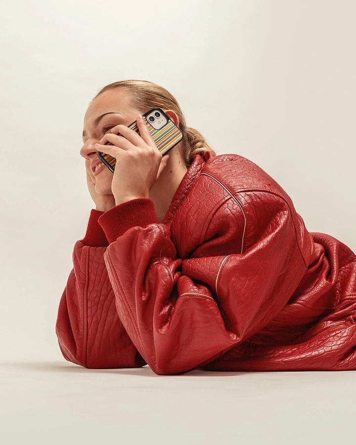 Phone Cases & Mobile Accessories creative ad: Face-hidden fashion case portrait