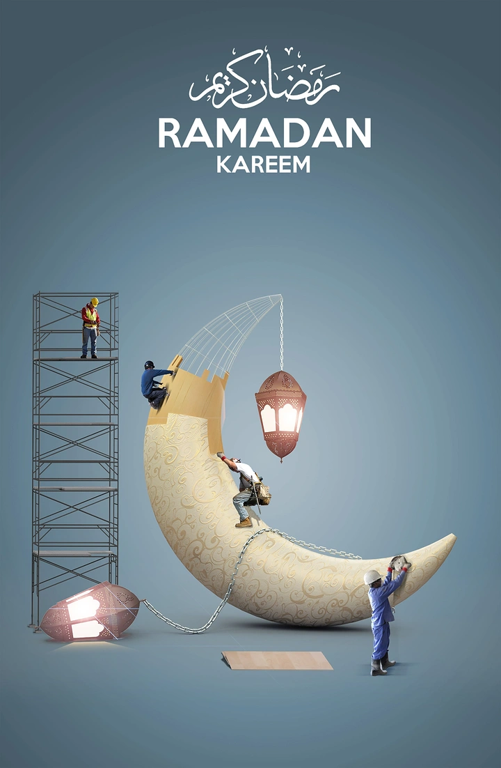 Ramadan creative ad: Miniature workers assembling a giant ornate crescent moon
