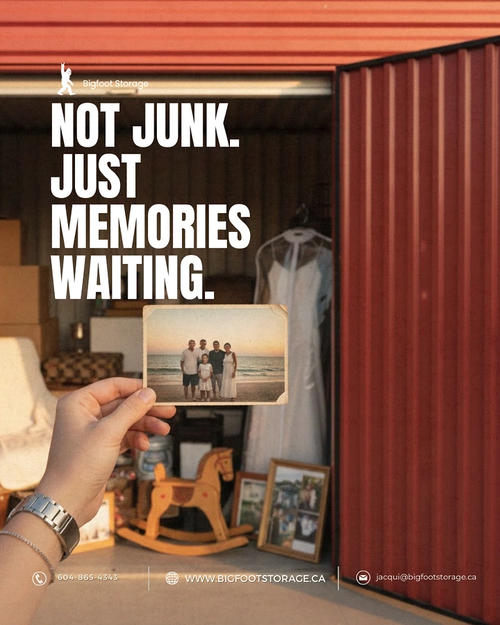 Movers & Packers creative ad: 'Not junk, memories' emotional storage copy