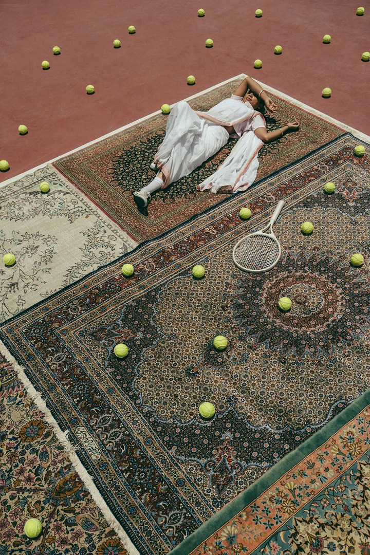 Rugs & Carpets creative ad: Rug transforms into a tennis court