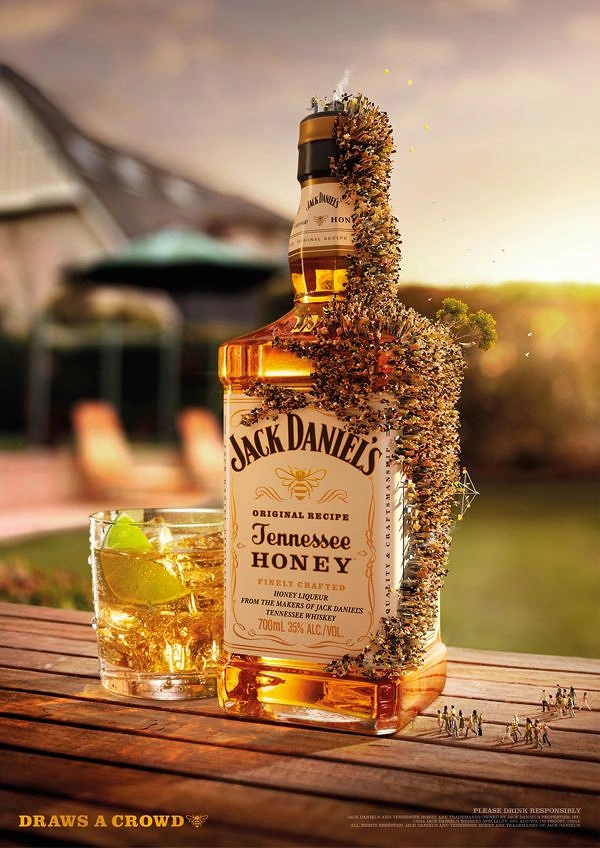 Honey Brands creative ad: Bees dramatize whiskey honey product