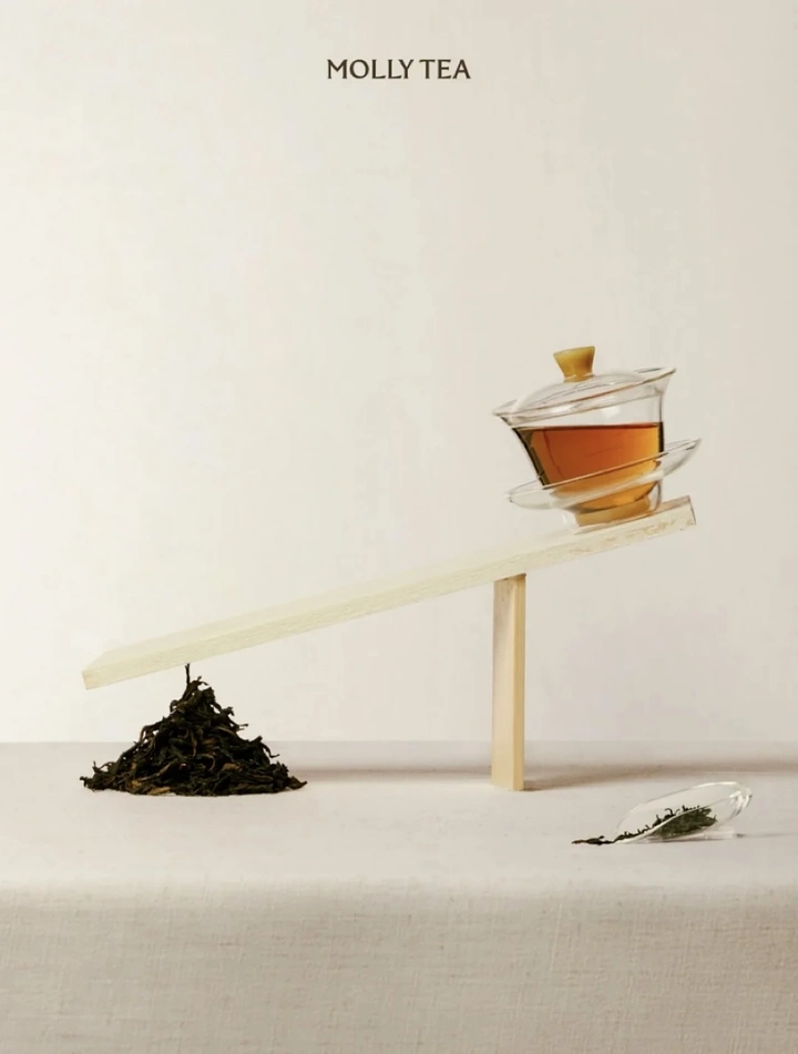Tea & Chai Brands creative ad: Seesaw balancing leaves and brewed tea