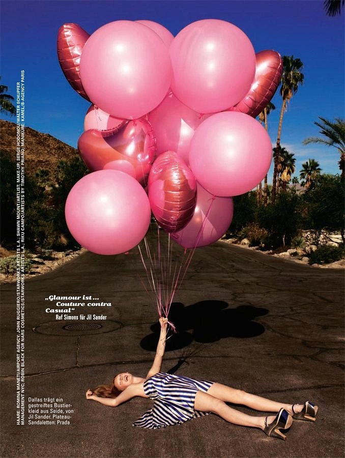 Balloon & Party Decorators creative ad: Beach glamour scene built around balloons