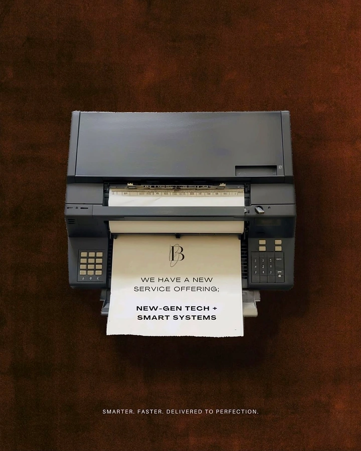 Printing Shops creative ad: Printer prints its own service announcement