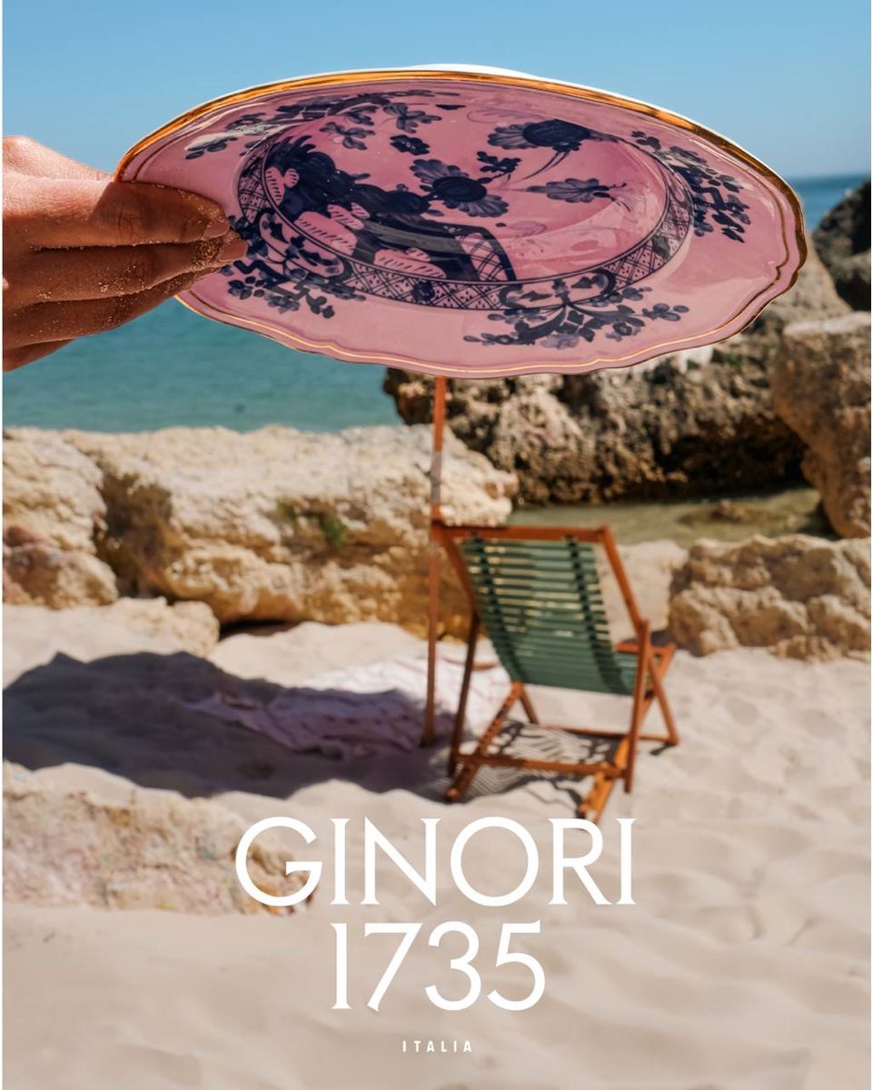 Instagram post: Plate becomes an unexpected beach parasol