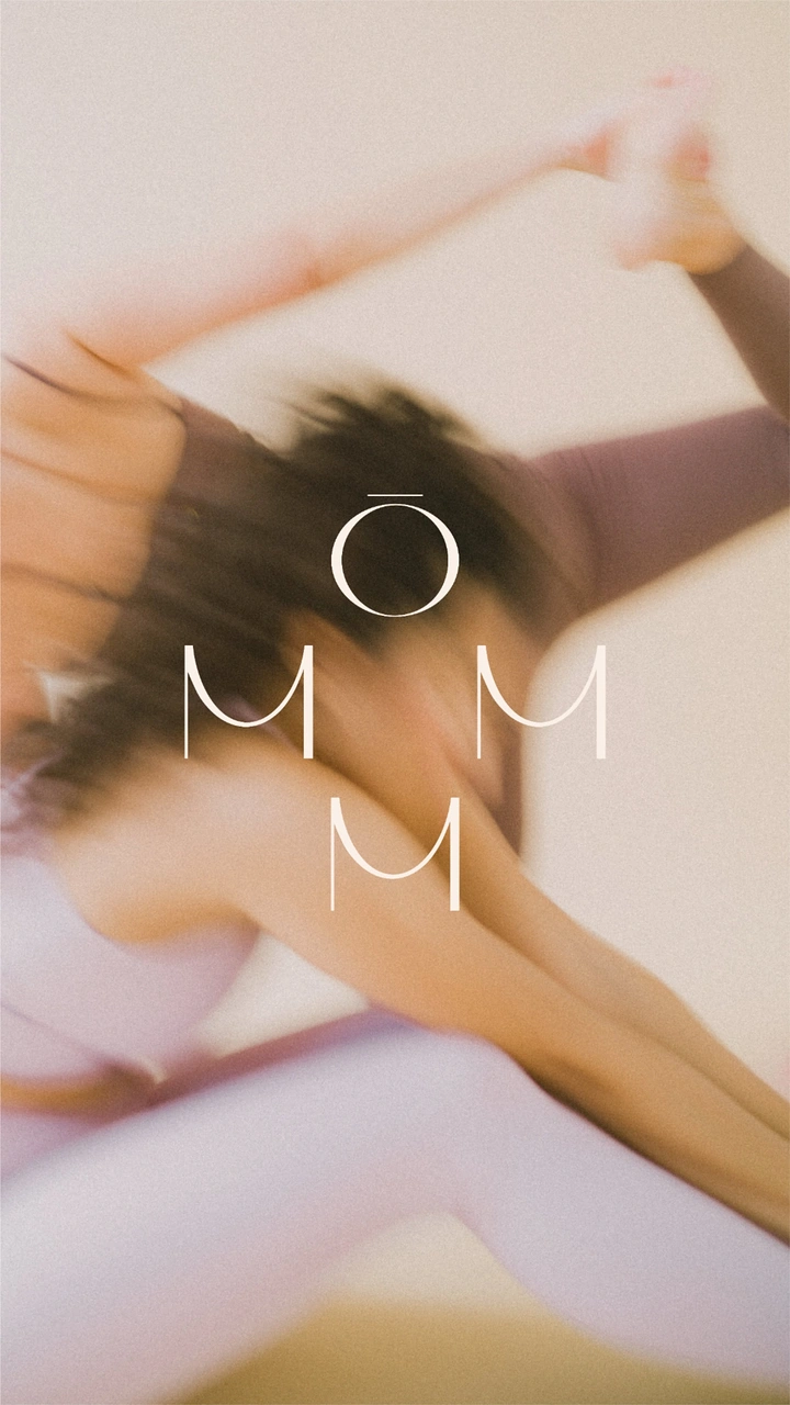 Yoga Studios creative ad: Motion blur with dispersed OM typography