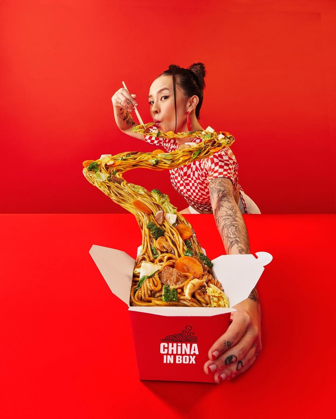 Instagram post: Dynamic giant-noodle China-in-box campaign