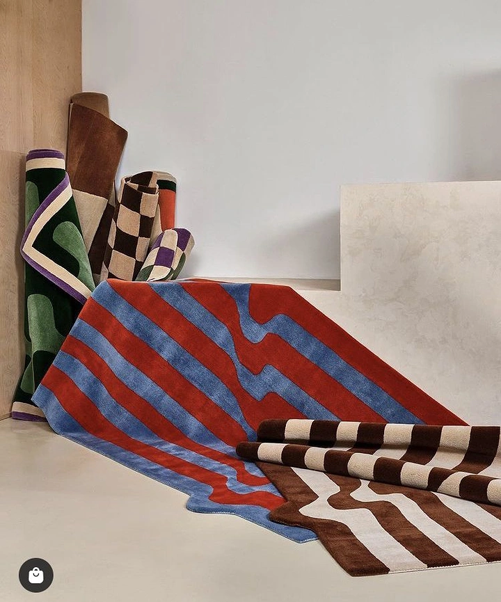 Rugs & Carpets creative ad: Rugs become sculptural graphic forms