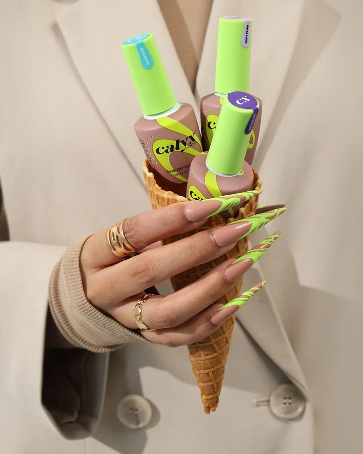Nail Salons creative ad: Polish bottles served as ice cream cone