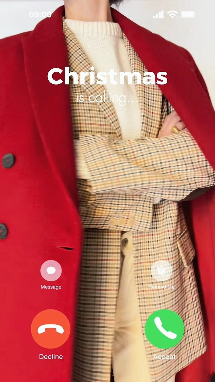 Christmas creative ad: Cropped fashion outfit behind an incoming-call screen