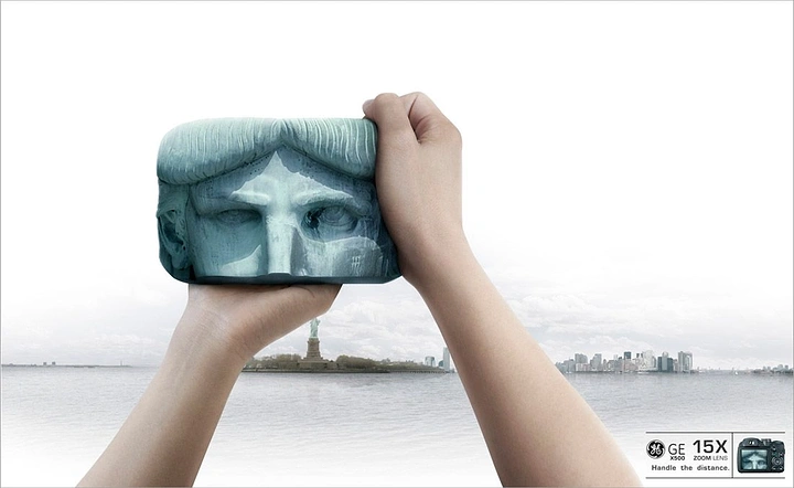 Cameras & Camera Stores creative ad: Zoom perfectly aligns with iconic landmark