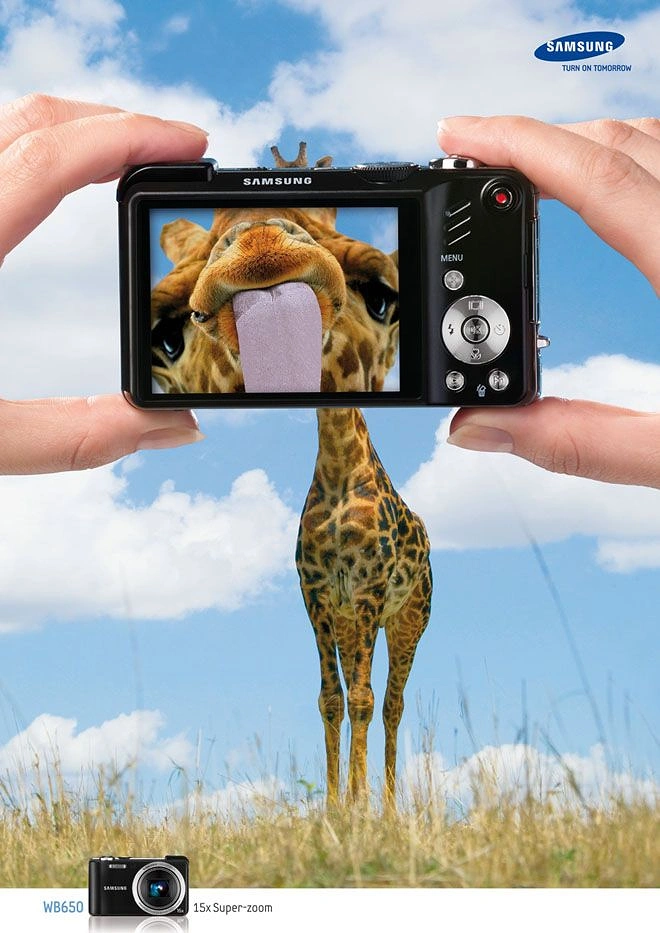 Photography creative ad: Camera screen replaces giraffe head, zoom pun