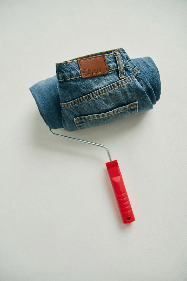 Denim & Jeans Brands creative ad: Paint roller creates clever denim metaphor