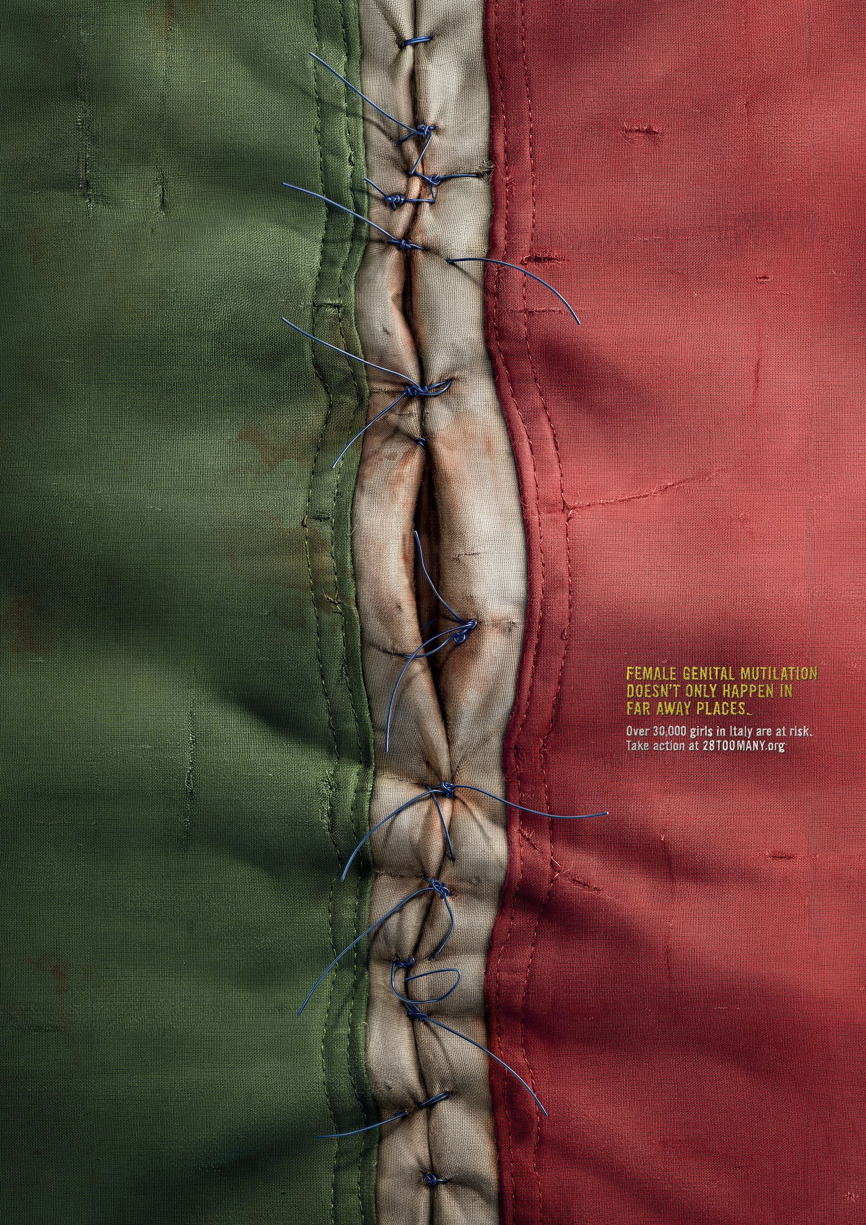 Poster: Italian flag fabric with a wire-stitched central seam