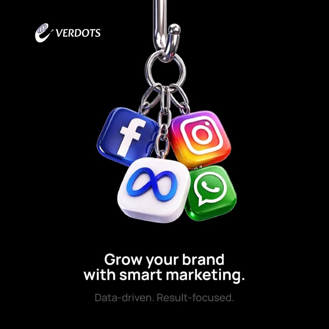 Social app icons as keychain metaphor