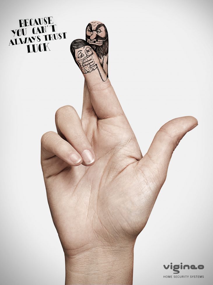Poster: Crossed fingers drawn as a burglar grabbing a gagged victim
