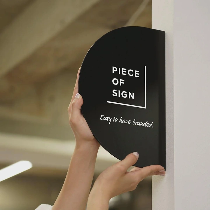 Signage & Sign Makers creative ad: Pun-driven branded sign product photograph