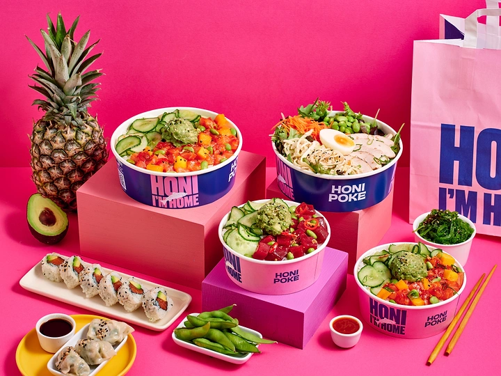Salad Bars & Healthy Restaurants creative ad: Premium colorful branded product presentation