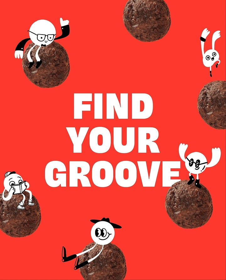 Breakfast Cereals & Oats creative ad: Cereal pieces become playful characters