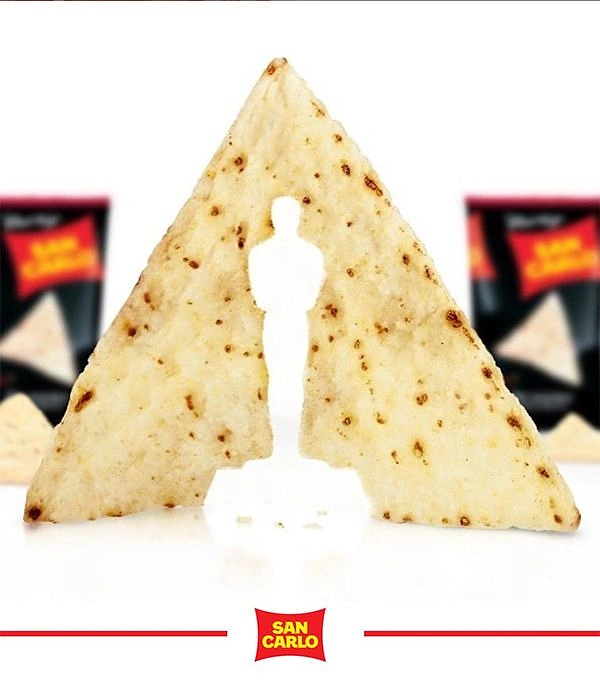 Snacks & Namkeen Brands creative ad: Oscar statuette cut out of tortilla chip