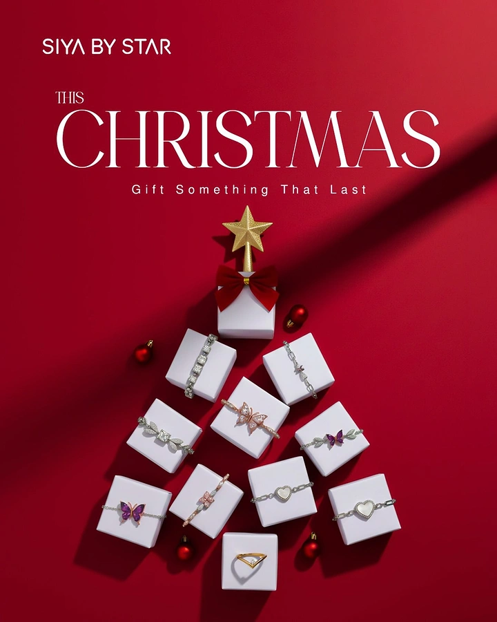 Christmas creative ad: White gift boxes arranged into a Christmas tree, each holding a bracelet