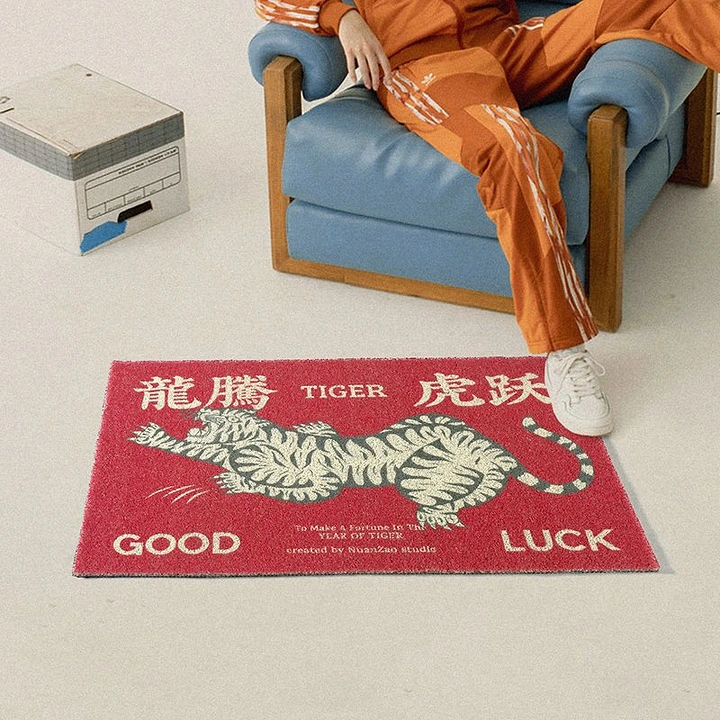 Rugs & Carpets creative ad: Tiger rug makes witty lucky-new-year offer