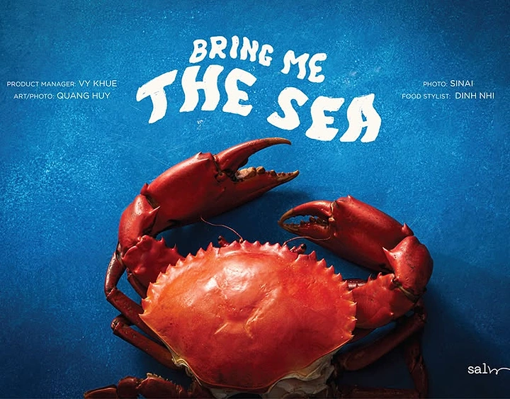 Seafood Restaurants creative ad: Bold crab-led “bring me the sea” idea