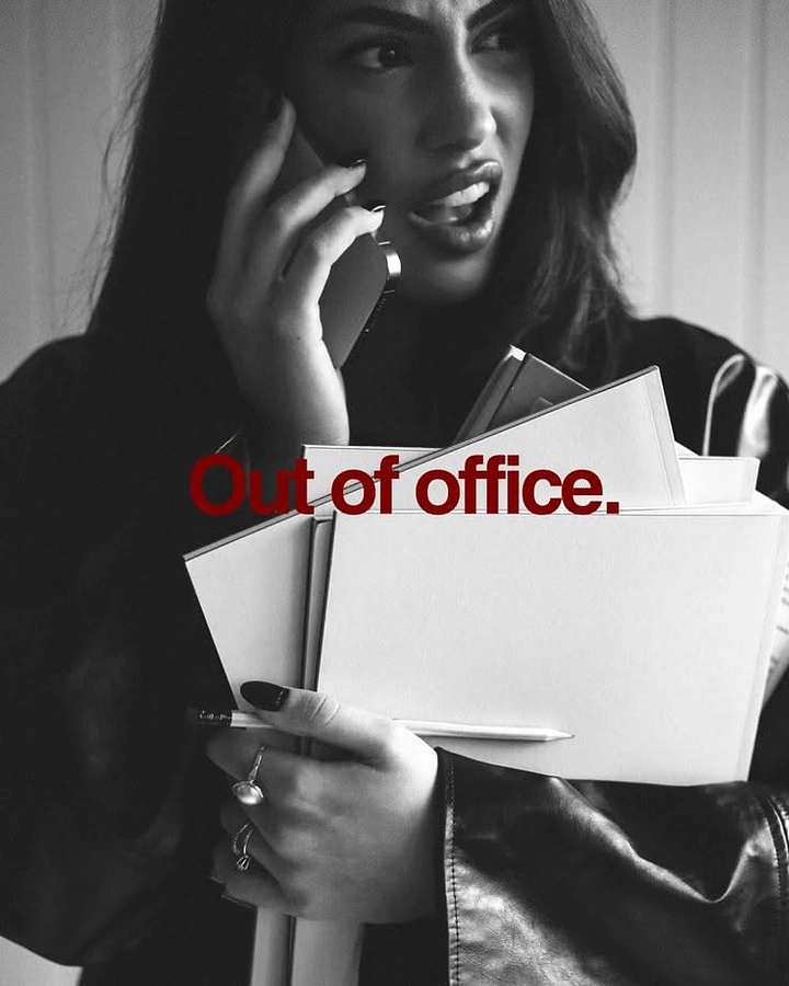 Life & Business Coaches creative ad: Out-of-office copy paired with office imagery