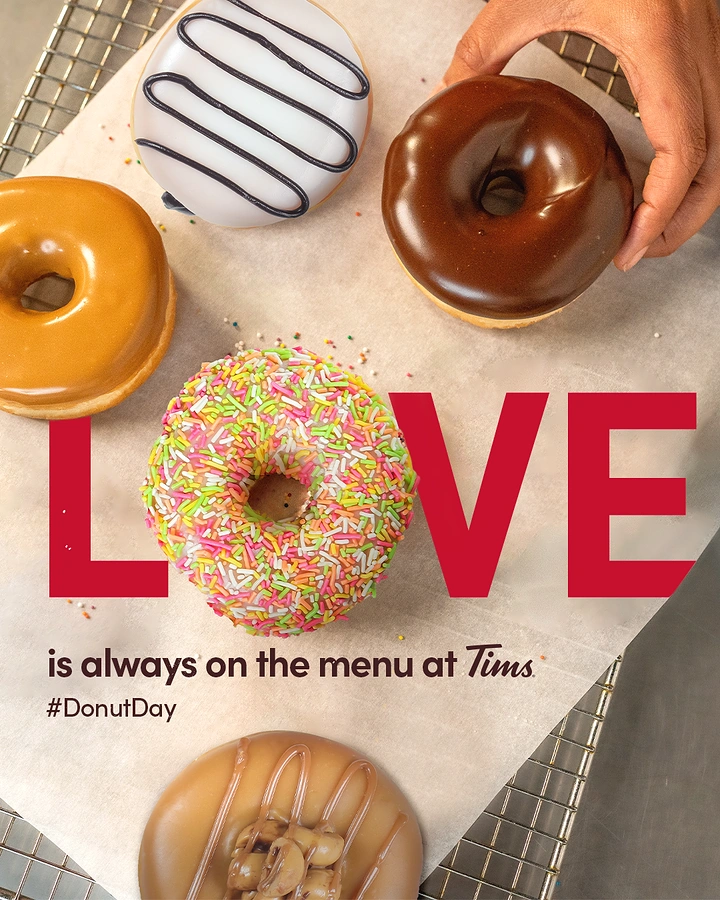 Donut Shops creative ad: Donut O turns LOVE into visual pun