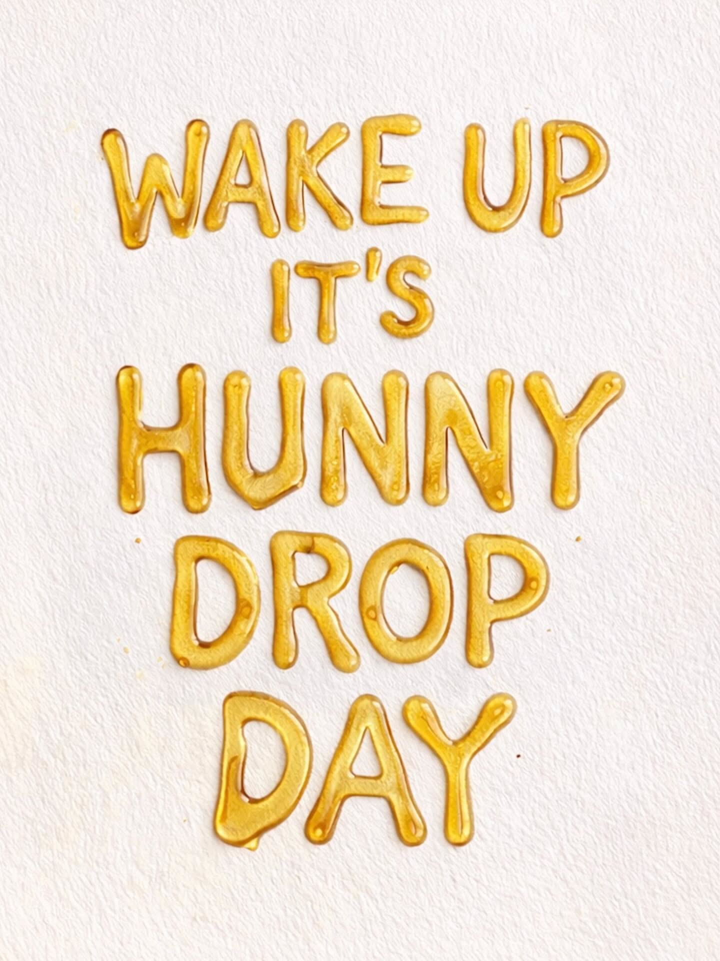 Instagram post: Honey-drip typography with catchy pun