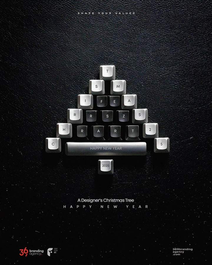 Christmas creative ad: Keyboard keycaps arranged into a Christmas tree