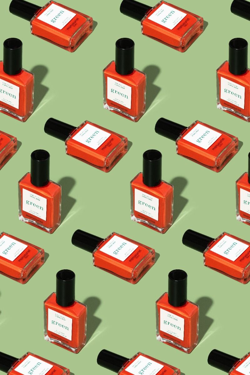 Story: Repeated bottles become graphic pattern