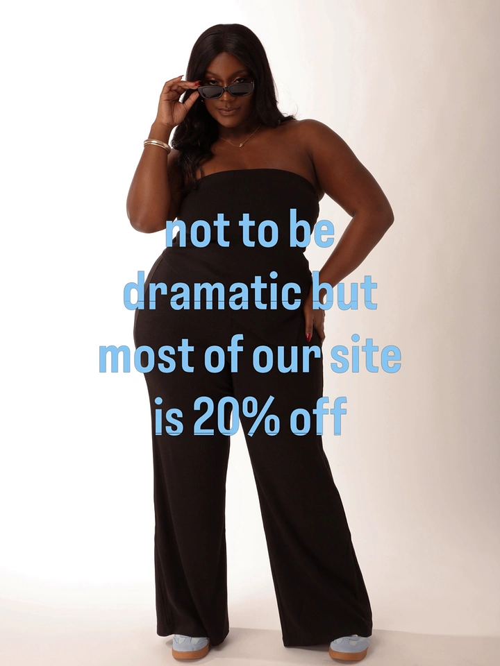 Plus-Size Fashion creative ad: Witty dramatic-sale copy drives offer