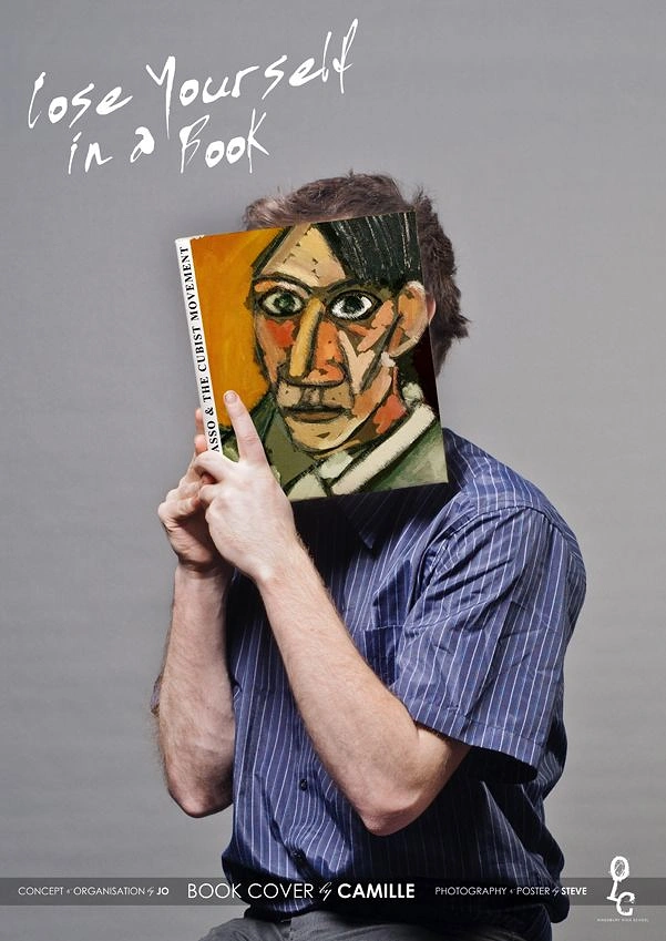 Bookstores creative ad: Picasso cover becomes reader's face