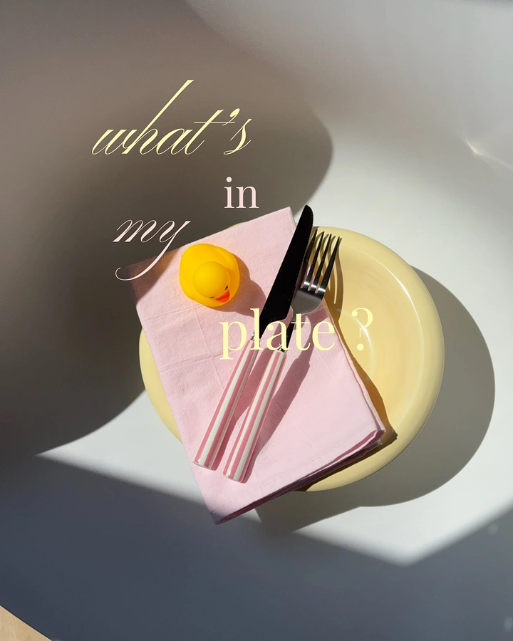 Tableware & Crockery creative ad: Plate question with unexpected overhead composition