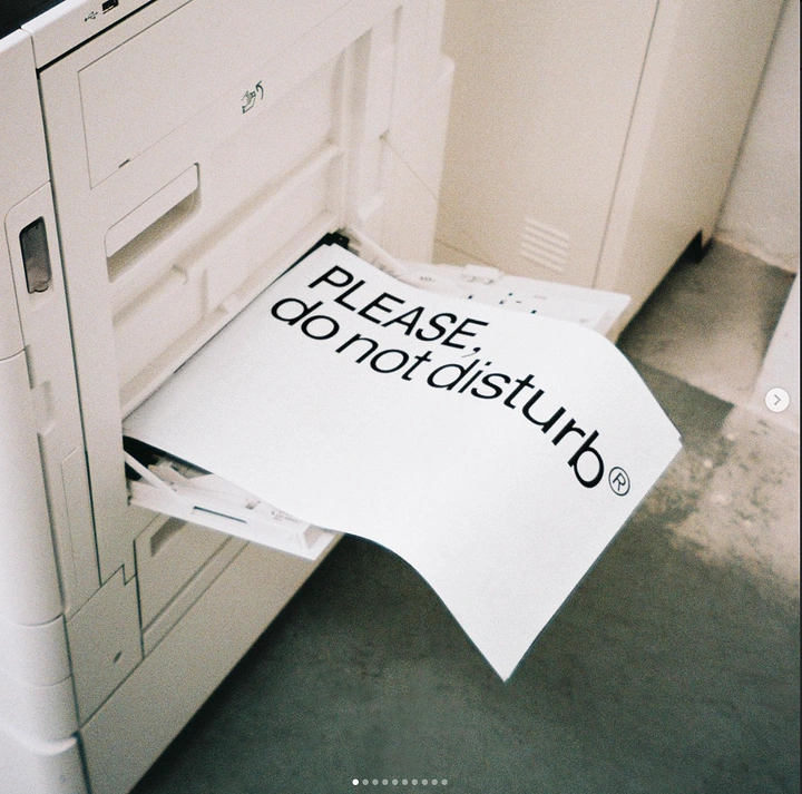 Printing Shops creative ad: Printer output as 'do not disturb' message